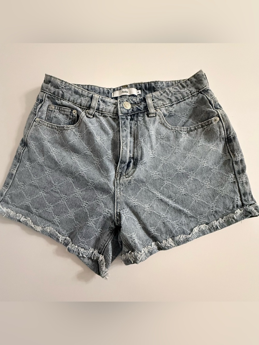 Adika Women Medium Light Wash Denim Jean Shorts Distressed Diamond Pattern